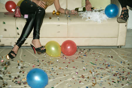 Betrunkenes Girl Wird Auf Einer Party Missbraucht Betrunkenes Girl Wird Auf Einer Party Missbraucht